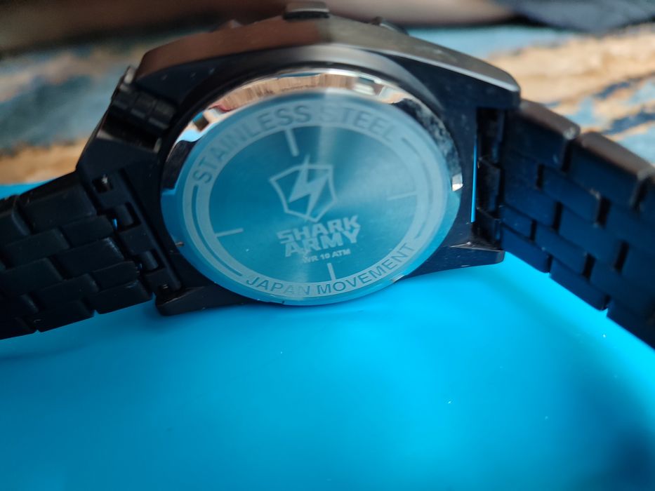 Продам мужские наручные часы