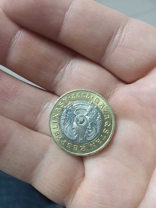 Продам монету 100 тенге  , коллекция.