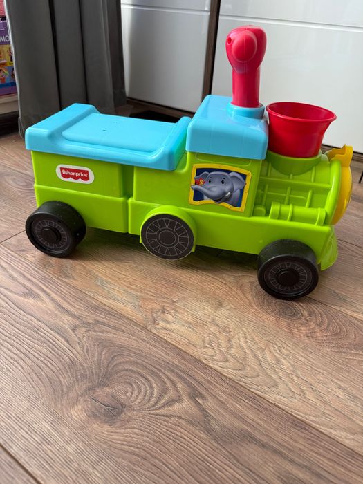 Fisher Price Влак за бутане с крачета с топки за игра,l