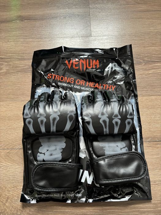 Новые перчаткиии