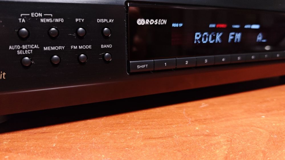 Tuner Radio Sony ST SE 520