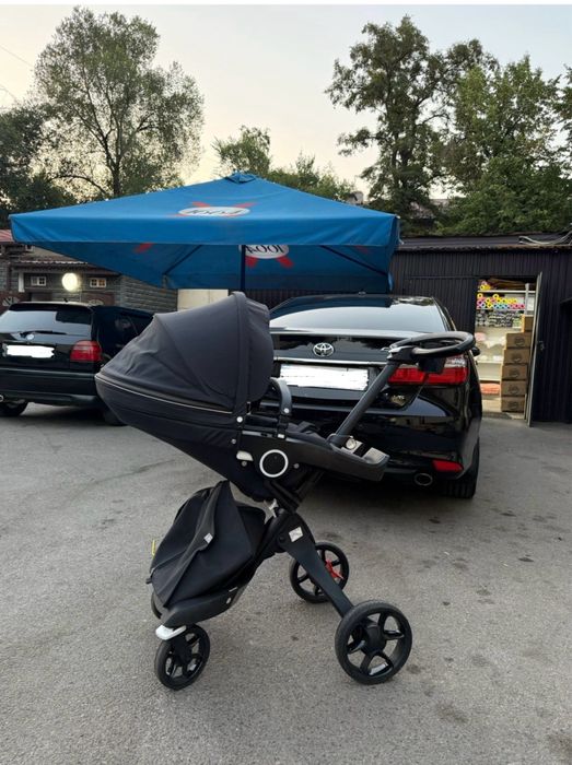 Продам Коляску Stokke Xplory V6 черный