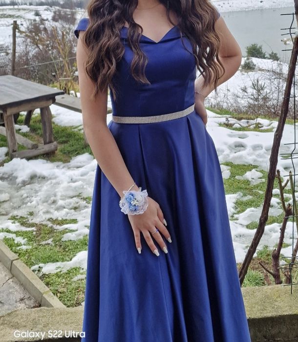 Бална тъмно синя рокля