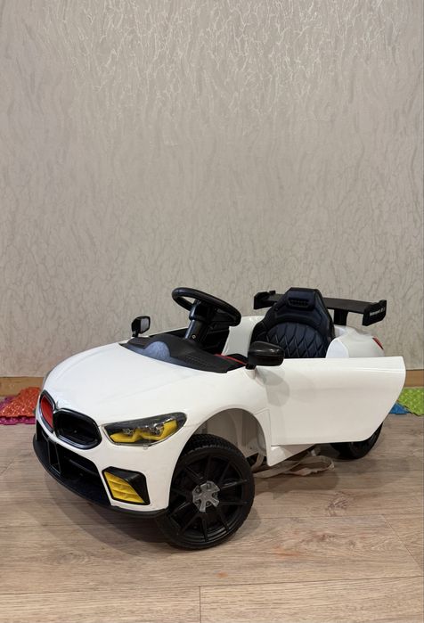 Машинка детская