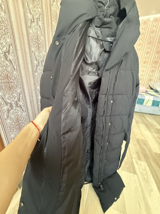 Продам куртку 3000 тг