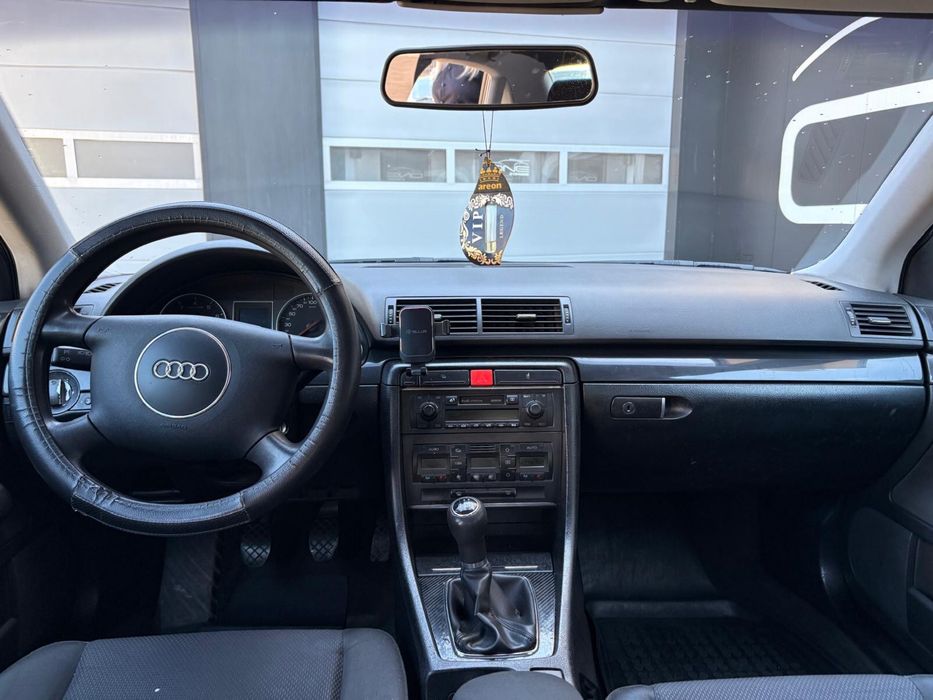 Vand Audi A4 B6 1.6