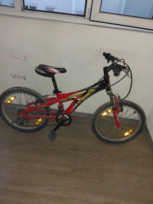 Vând bicicleta de copii