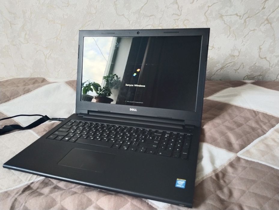 Продам ноутбук Делл i7
