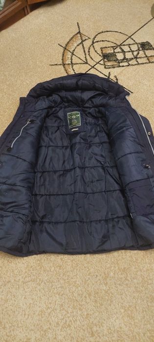 Продам мужскую куртку (Аляску)