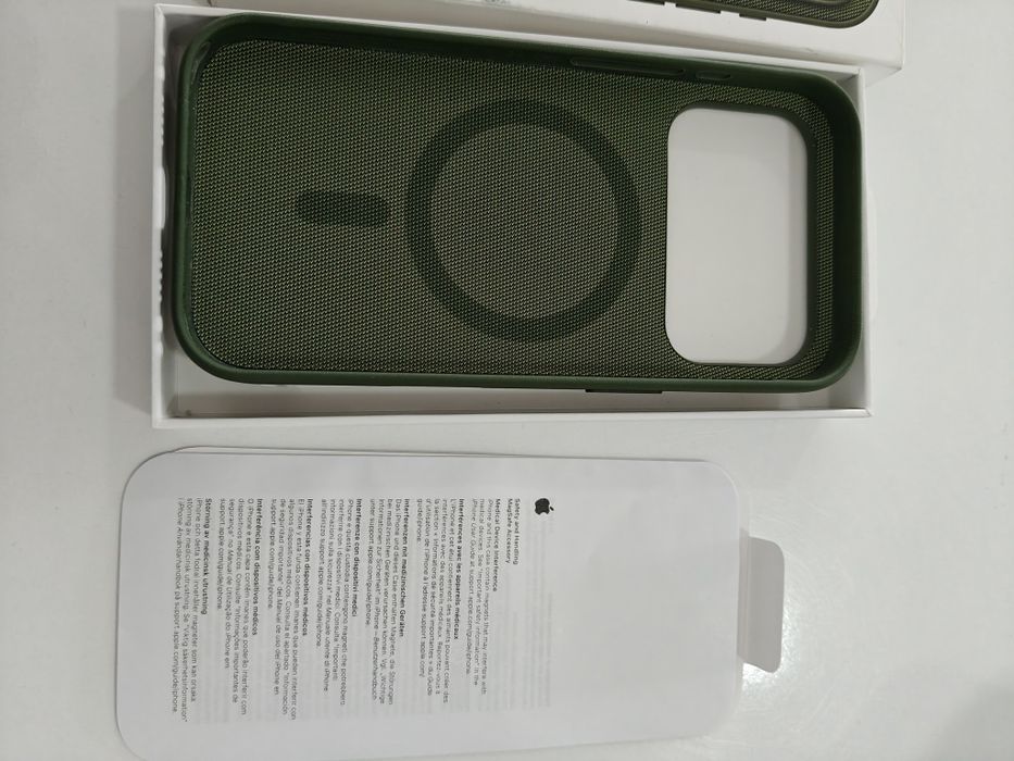 Husa Apple Custodia MagSafe iPhone 17 Pro