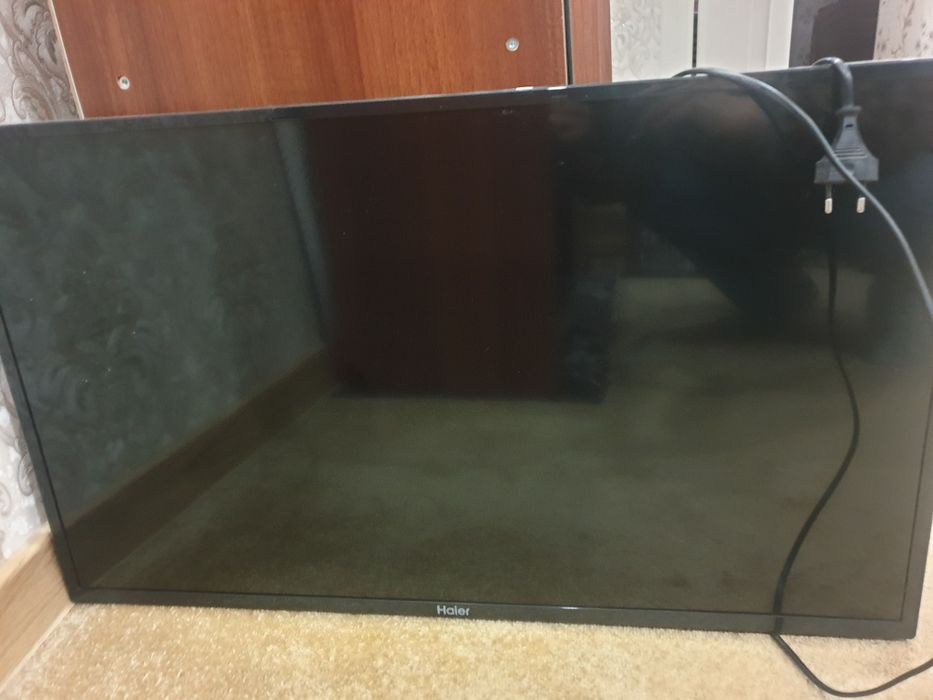 Телевизор б.у.работает