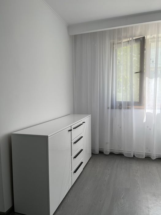 Apartament 2 camere semidecomandat de închiriat