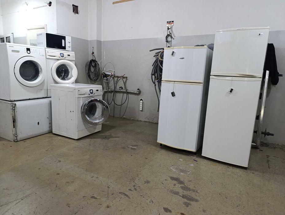 Б/у  холодильник  в рабочем состоянии