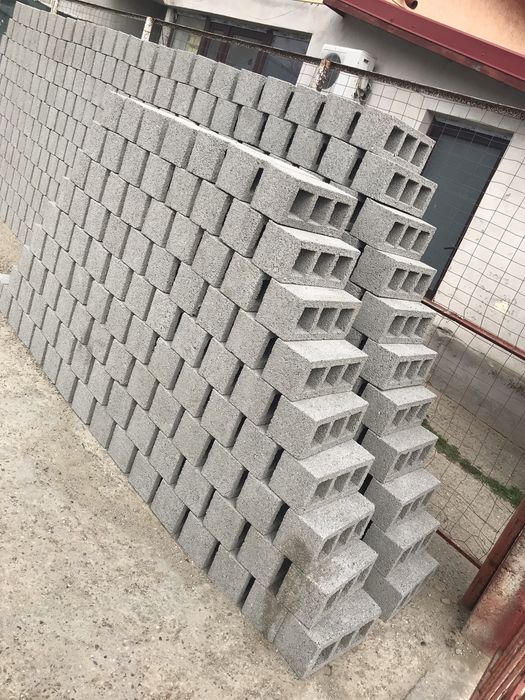 Vând bolțari ptr construcții aditivați transport gratuit