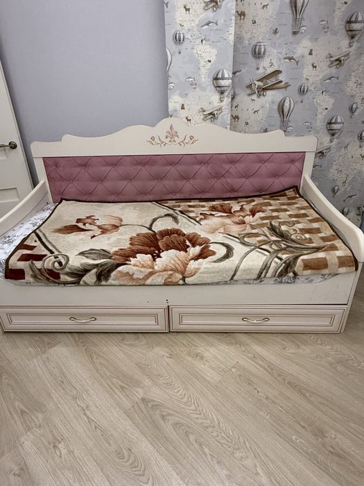 Кровать подрастковая