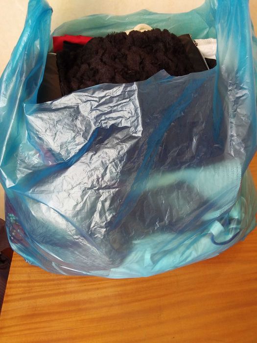 Пакет с женской одеждой