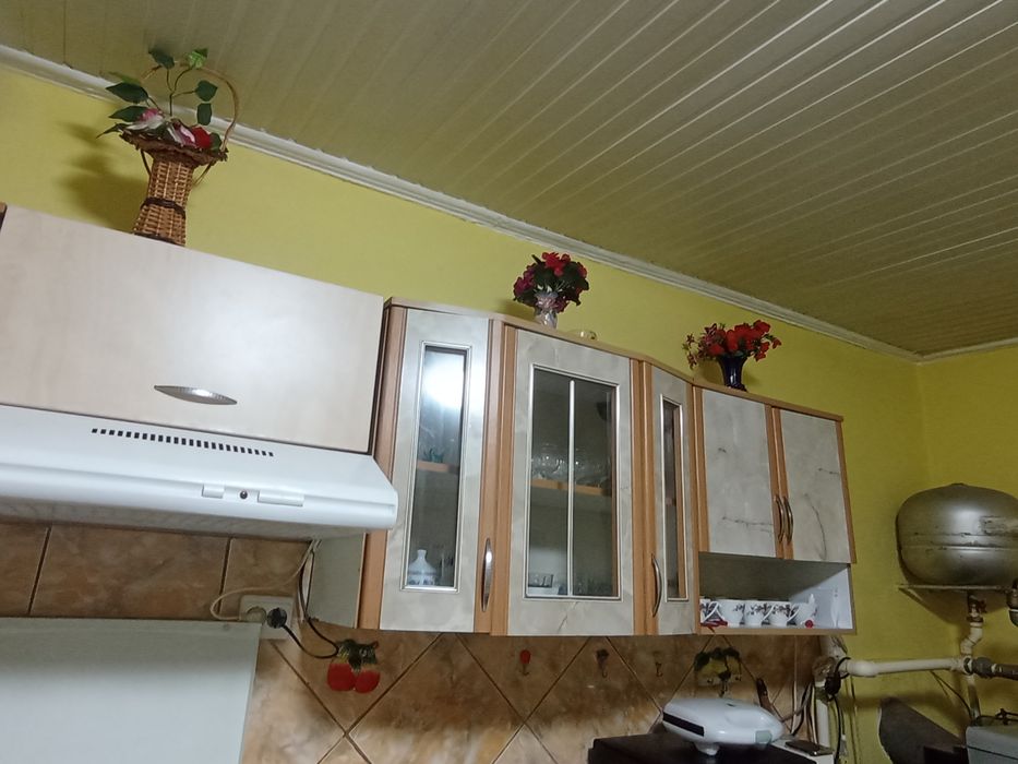 Vând mobila de bucatarie
