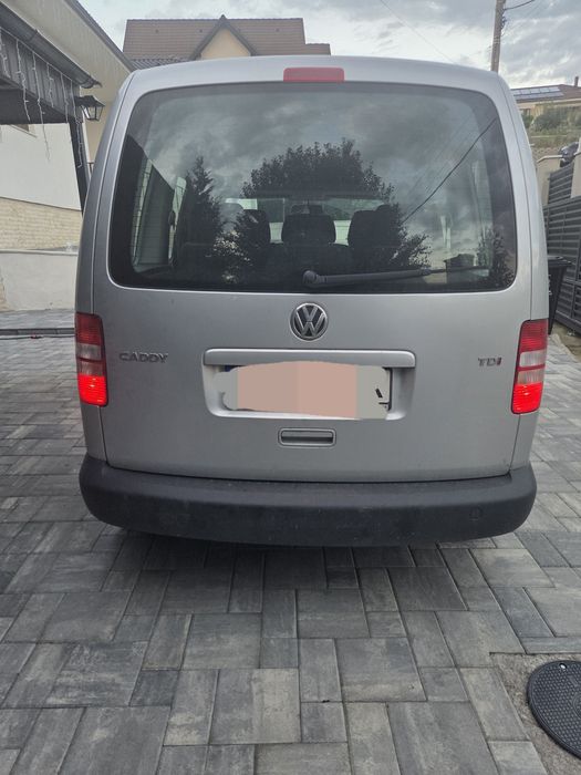 Vând Volkswagen Caddy