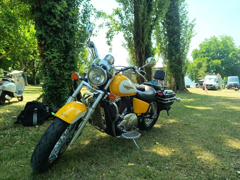 Honda Shadow  C2.  1100cc