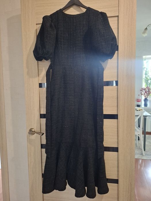 Продам платье женское