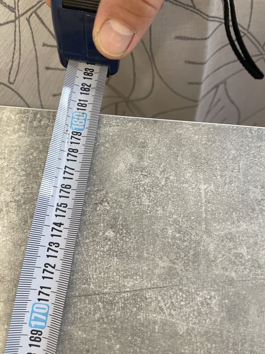 Маса за трапезария/кухня