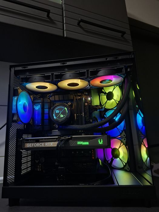 PC 9800x3d cu RTX 5070 DDR5