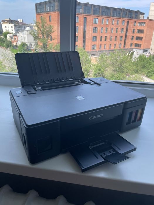Продам цветной принтер Canon