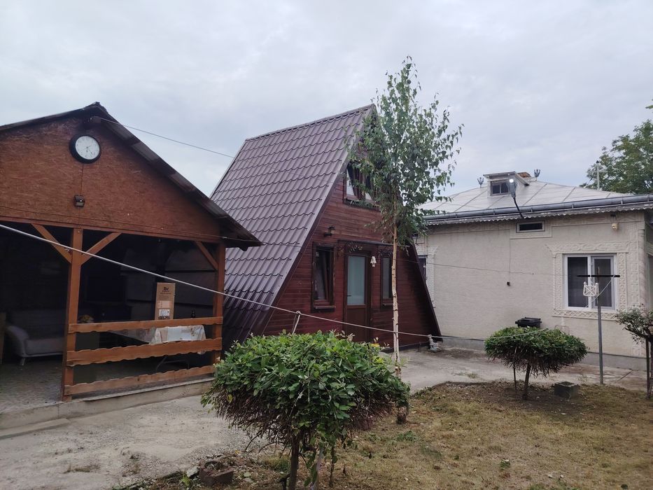 Vând casa în Bucecea