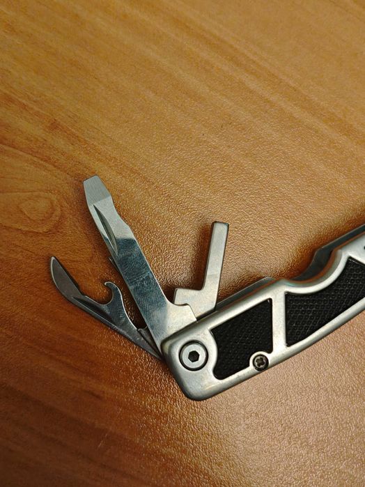 Многофункционални клещи