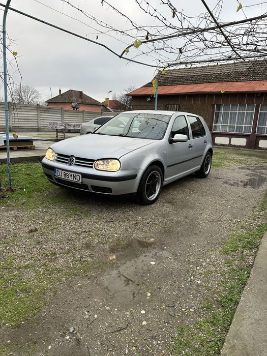 De vanzare Golf 4