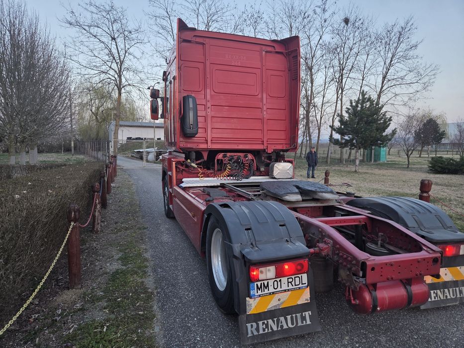 Vand Renault Magnum 2013