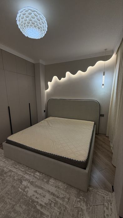 Продам кровать 200х220