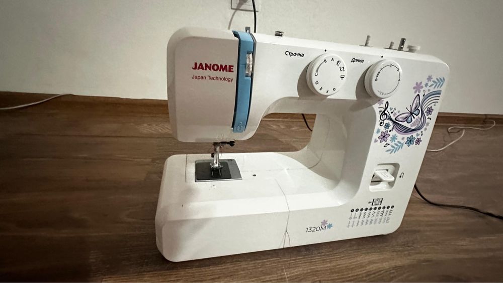 Швейная машина продаю