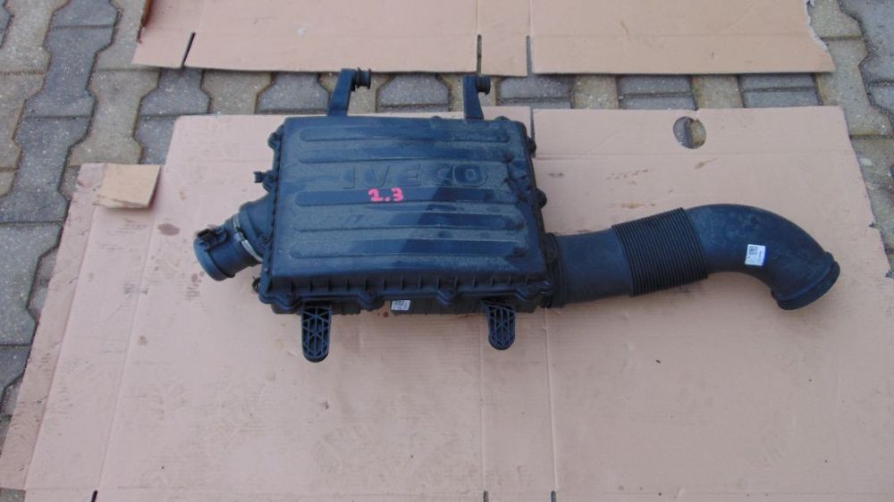 Conducta filtru aer Iveco daily 2.3 euro 6 an 2016-2022 furtun aer dezmembrez iveco daily 2.3