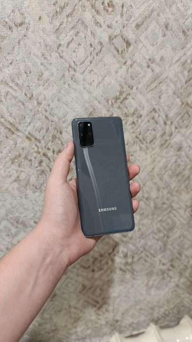 Самсунг S20+ продам