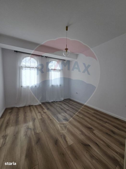 DE INCHIRIAT Casă / Vilă în Otopeni