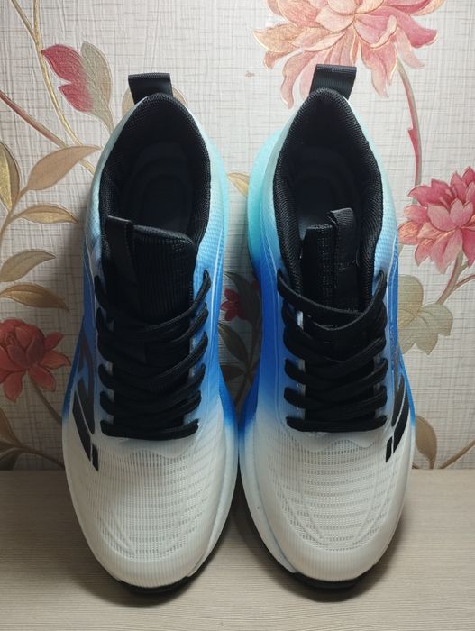 Спортивные кроссовки ERKE