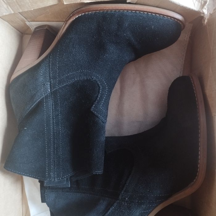 Обувь по 1900тен