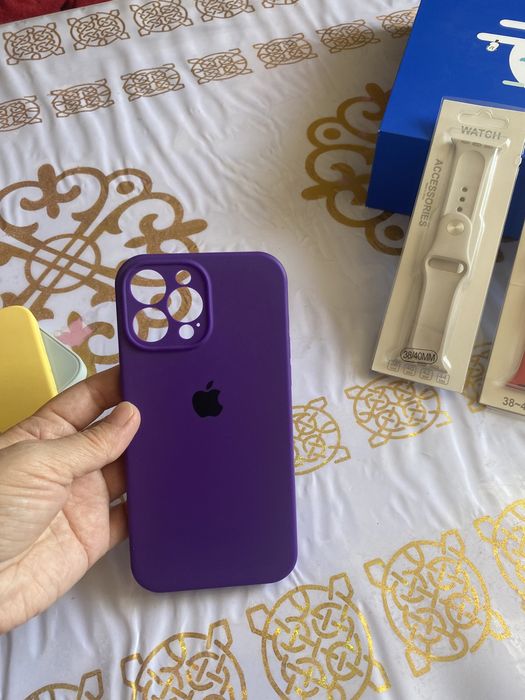 Продам чехлы Айфон 13 про макс. Ремешок Apple Watch