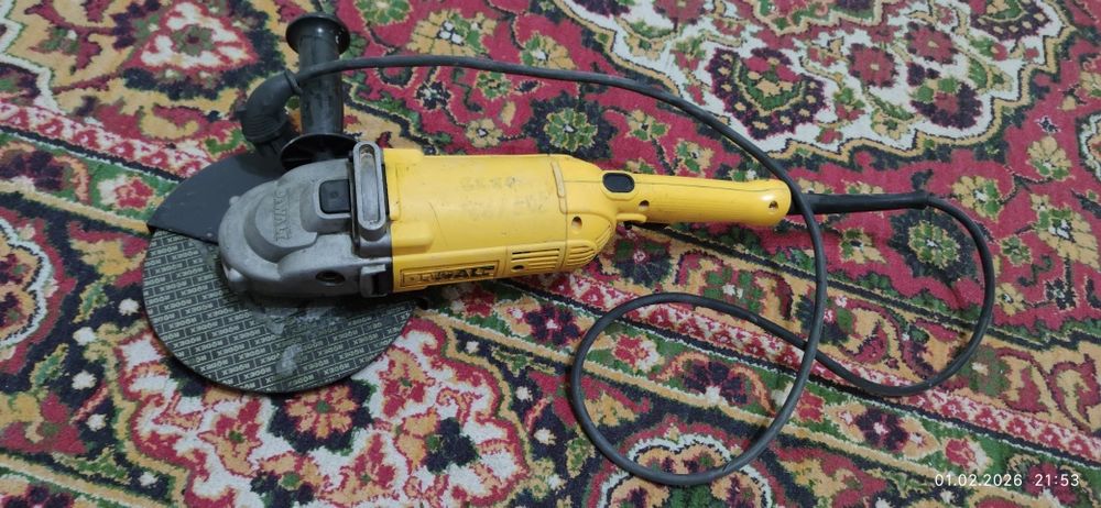 Шлифмашина DeWalt, болгарка