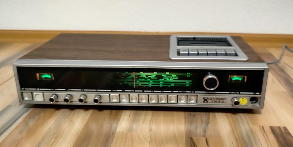 Radio casetofon Neckermann Versand Hi Fi Stereo retro vintage anii 80