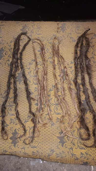 Продават се естествени коси