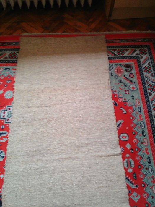 продавам различни видове черги, ръчно тъкани