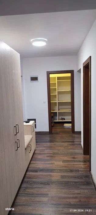 2 Camere l Decomandat l Mobilat si utilat l Parcare