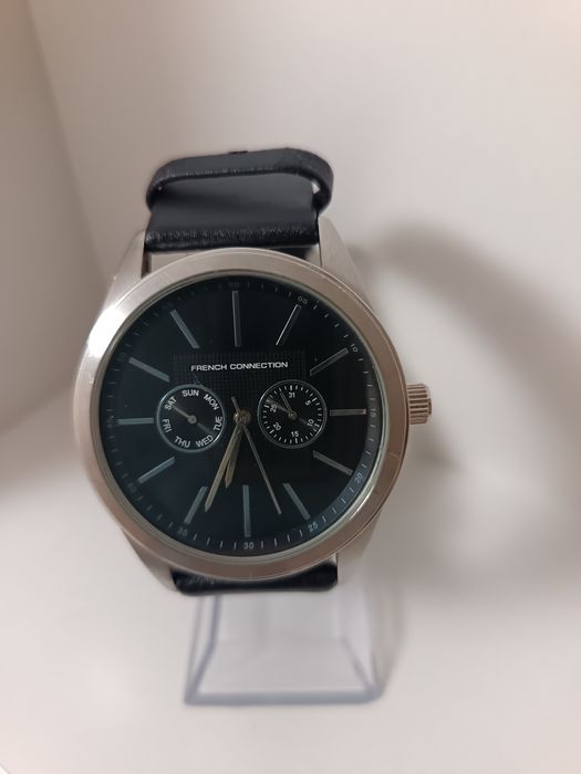 Vând ceas French Conection  calendograf
