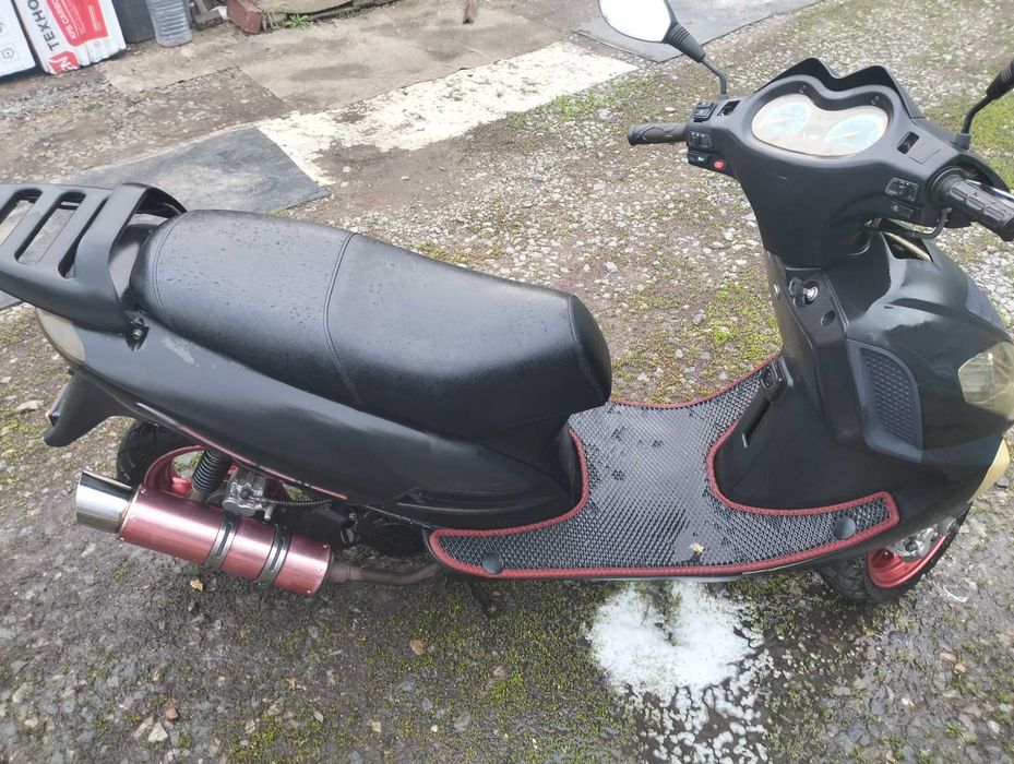 Продам скутер...