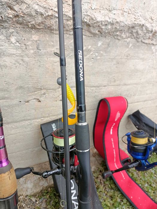 Lansete spinning Shimano pentru pescuit la șalău pe Dunăre.