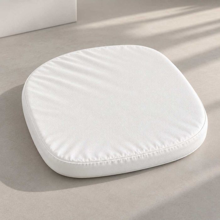 Perne scaun Chiavari albe – 3 cm / 4 cm – perne evenimente