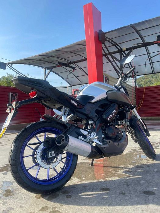 Motocicleta YAMAHA