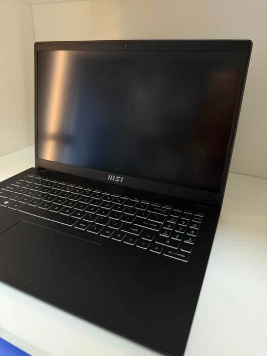 Dracula Amanet: Laptop MSI 15 B11M.